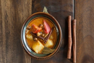 Bangkok: Hands-on Thai Cooking Class and Market Tour