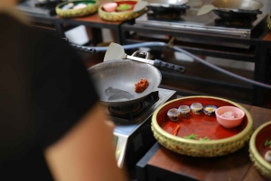 Bangkok: Hands-on Thai Cooking Class and Market Tour