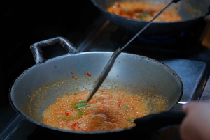 Bangkok: Hands-on Thai Cooking Class and Market Tour