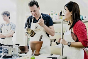 Bangkok: Maliwan Thai Cooking Class with Market Tour