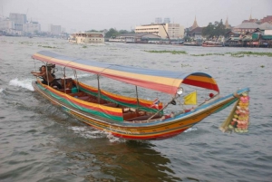 Privat båttur med longtail-båt i Thonburi och besök på Wat Pho