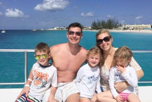 Bridgetown: Carlisle Bay Turtle & Shipwreck boat cruise