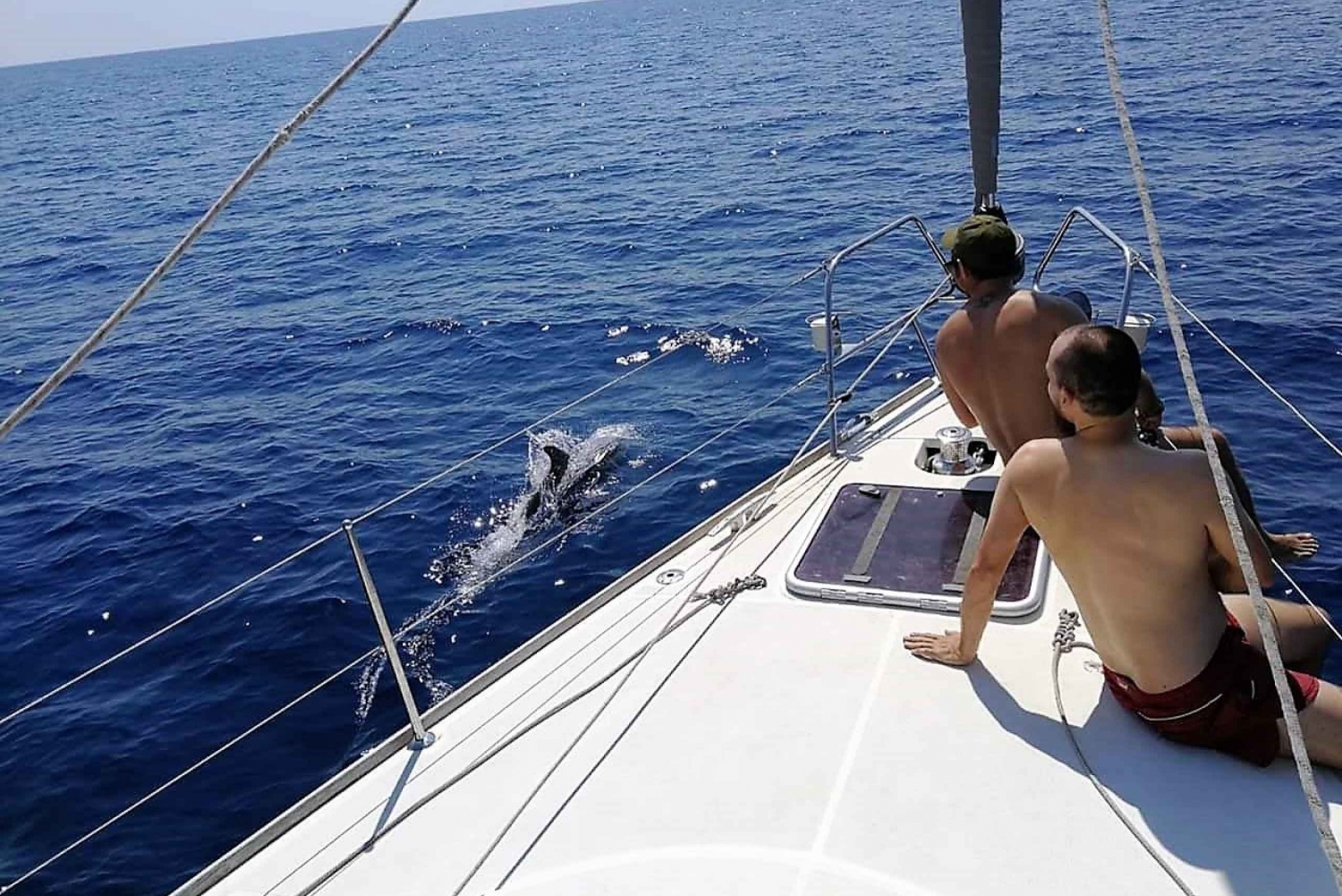 Barcelona: Passeio de barco com bebidas e refeições ligeiras