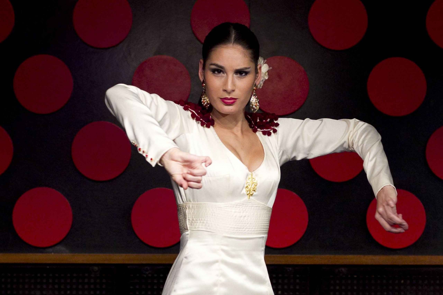 バルセロナ：4時間のタパスイブニングツアーとフラメンコショー