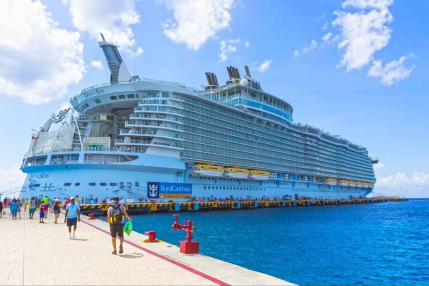 クルーズ港到着からバルセロナ市内へのプライベート送迎