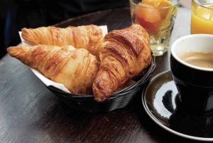 Barcelona: 3 Countries in 1 Day Small-Group Tour