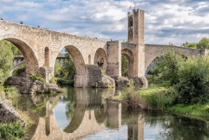 Barcelona: Besalú & Medieval Towns Tour with Hotel Pickup