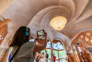 Barcelona: Casa Batlló Entry with Self-Audioguide Tour