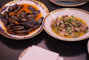 バルセロナ：地元シェフと一緒にカタルーニャ風タパスを味わいましょう