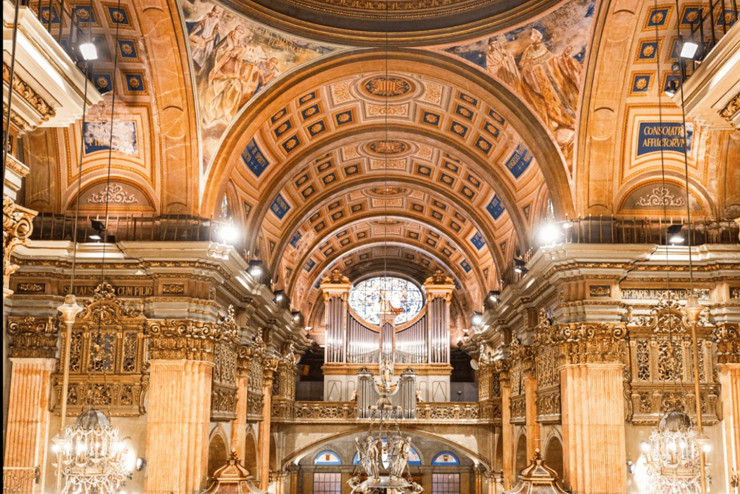 バルセロナ：クリスマスのクラシック音楽コンサートへようこそ