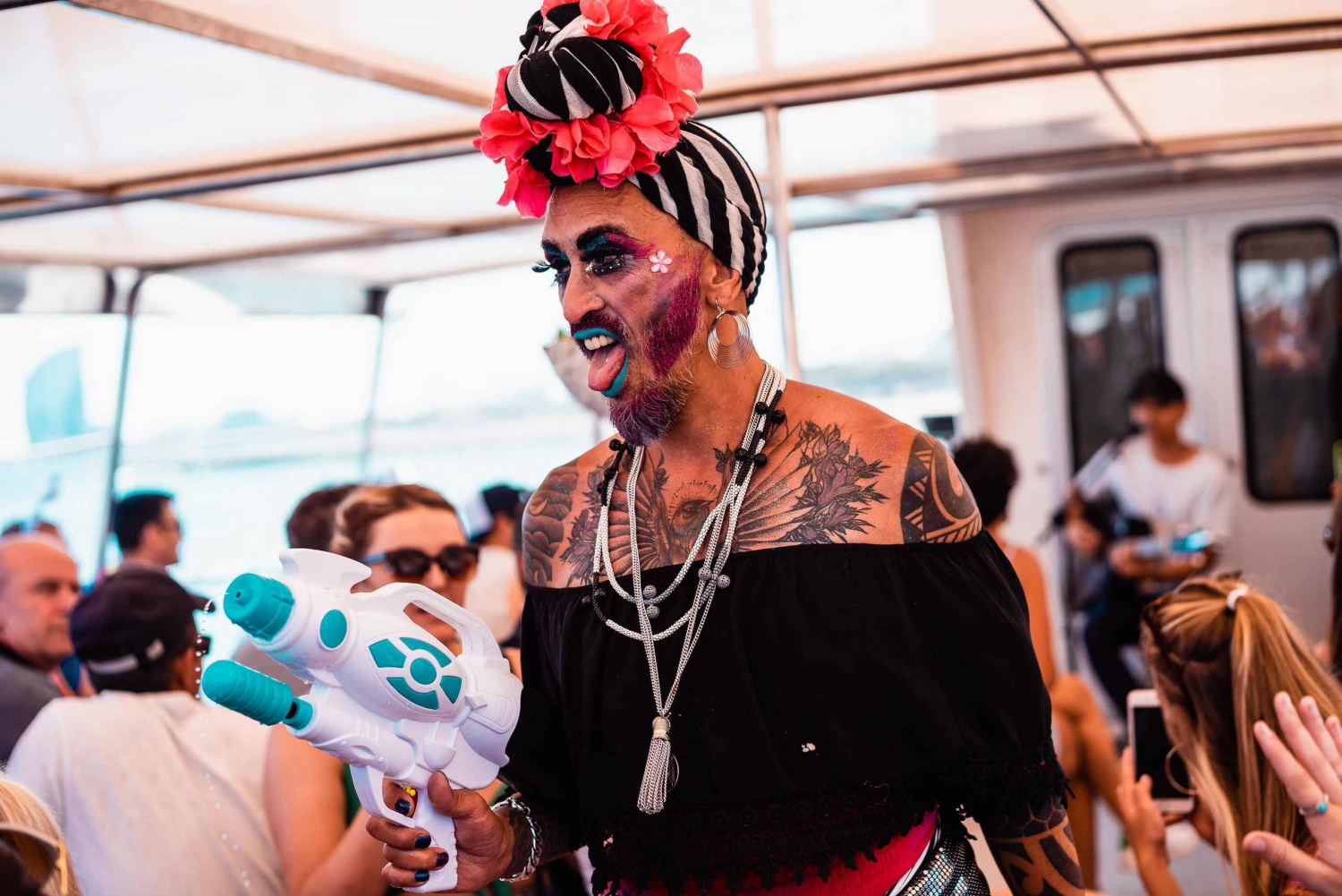 バルセロナ：ハロウィン・ボートパーティー モンスター・ボール・エディション