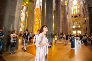 Barcelona: Sagrada Familia Fast-Track Ticket