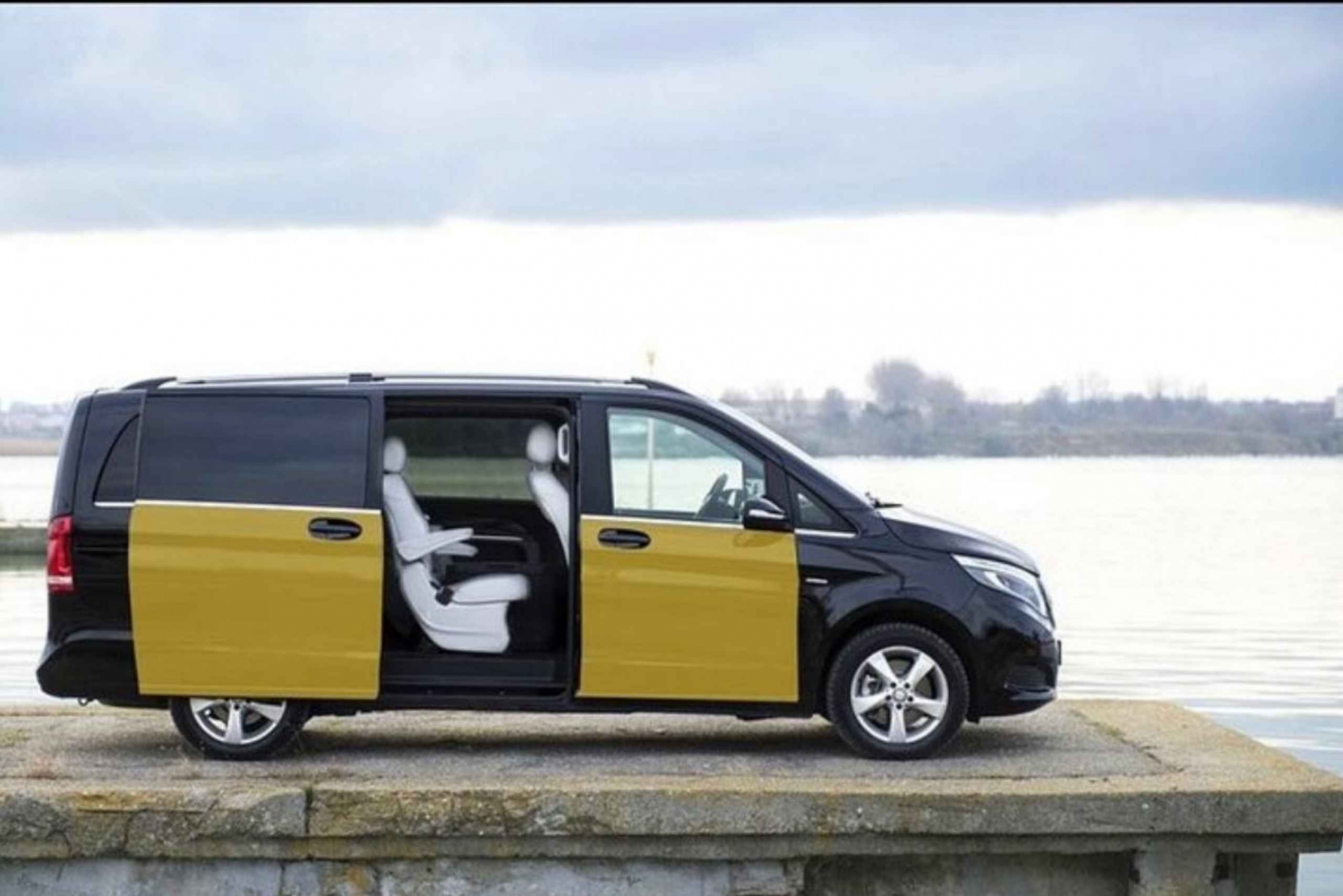 バルセロナ市内のホテルから空港までの出発送迎