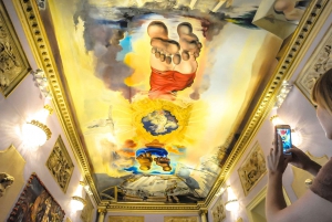 From Barcelona: Dalí-Themed Cadaqués & Costa Brava Day Trip