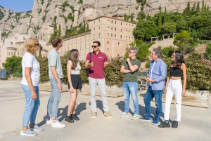 From Barcelona: Half-Day Montserrat Experience