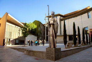 Pyrenees Mountains Small-Group Tour from Barcelona