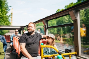 Berlin: Hop-on Hop-off Bus Tour with Live Commentary