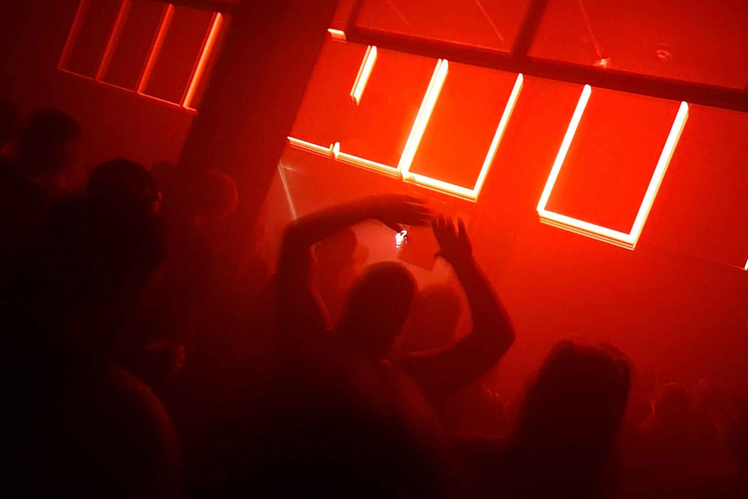 Берлин: тур по подземной вечеринке