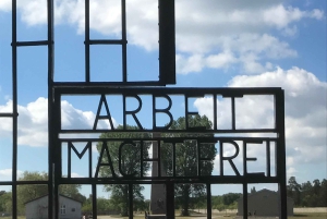 Rostock: Family-Friendly Sightseeing Tour to Berlin