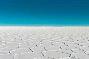 From La Paz: Uyuni Salt Flats 2-Day Tour with Bus Transfers