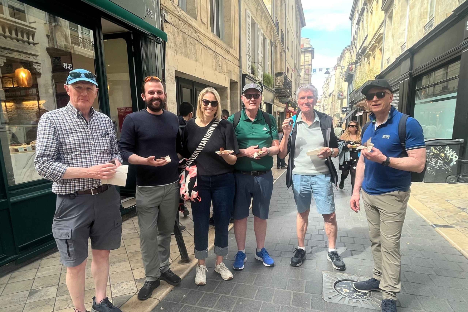 Бордо: тур для ранних пташек в небольшой группе с кофе и выпечкой