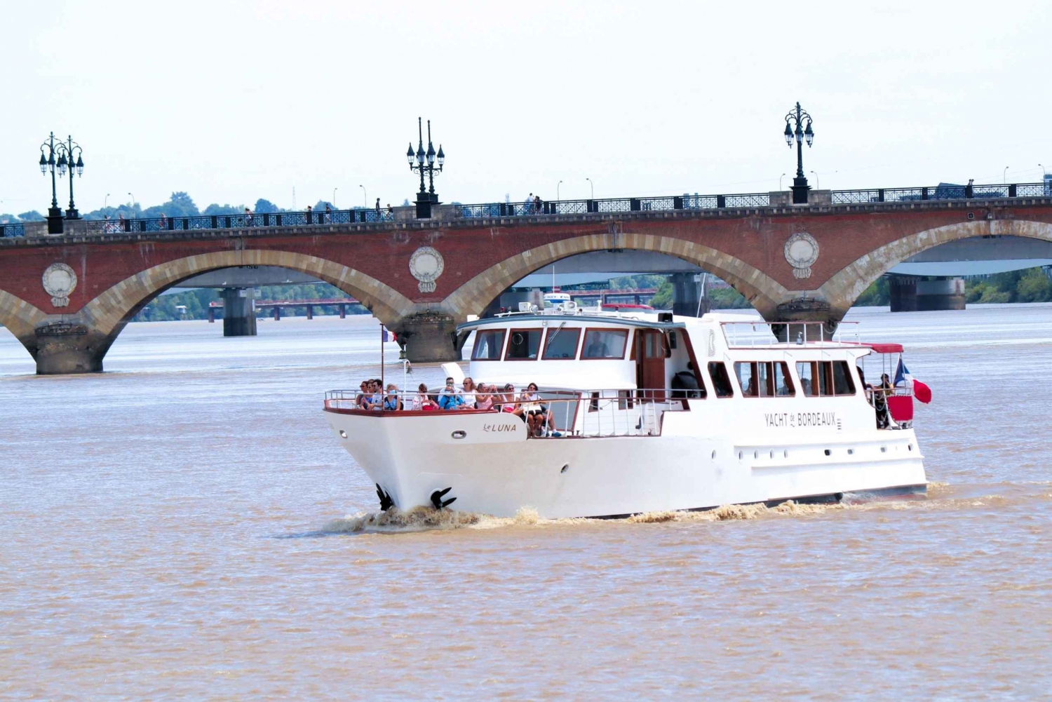Bordeaux: Garonne cruise met glas wijn en canelé
