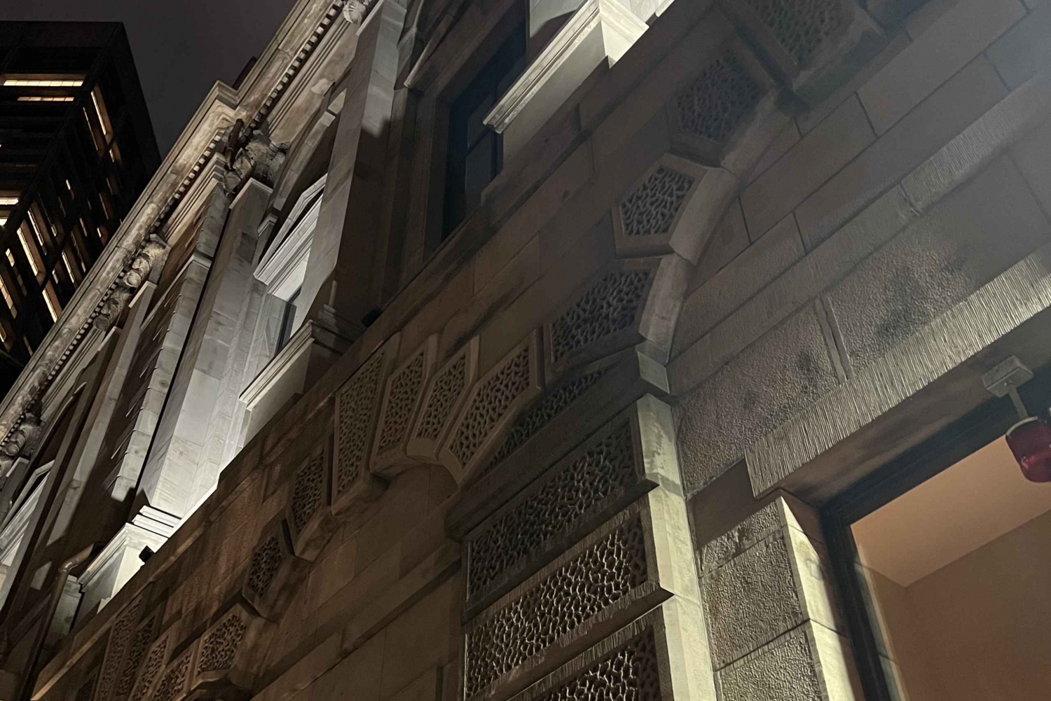 Boston: Beacon Hill True Crime Walking Tour