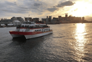 Boston Harbor: Full Moon Cruise with Champagne Option
