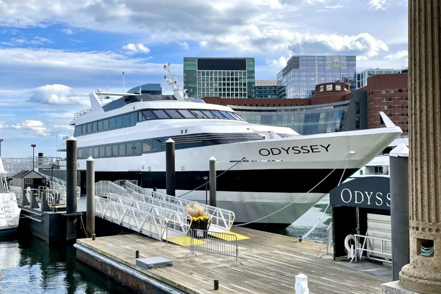 City Cruises Boston: Førsteklasses brunsj- eller middagscruise i havnen