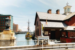 Boston: Hop-on Hop-off Old Town Trolley Tour