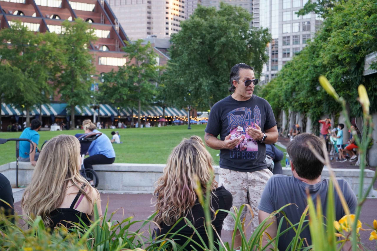 Boston: piesza wycieczka po gangsterach, chaosie i morderstwie