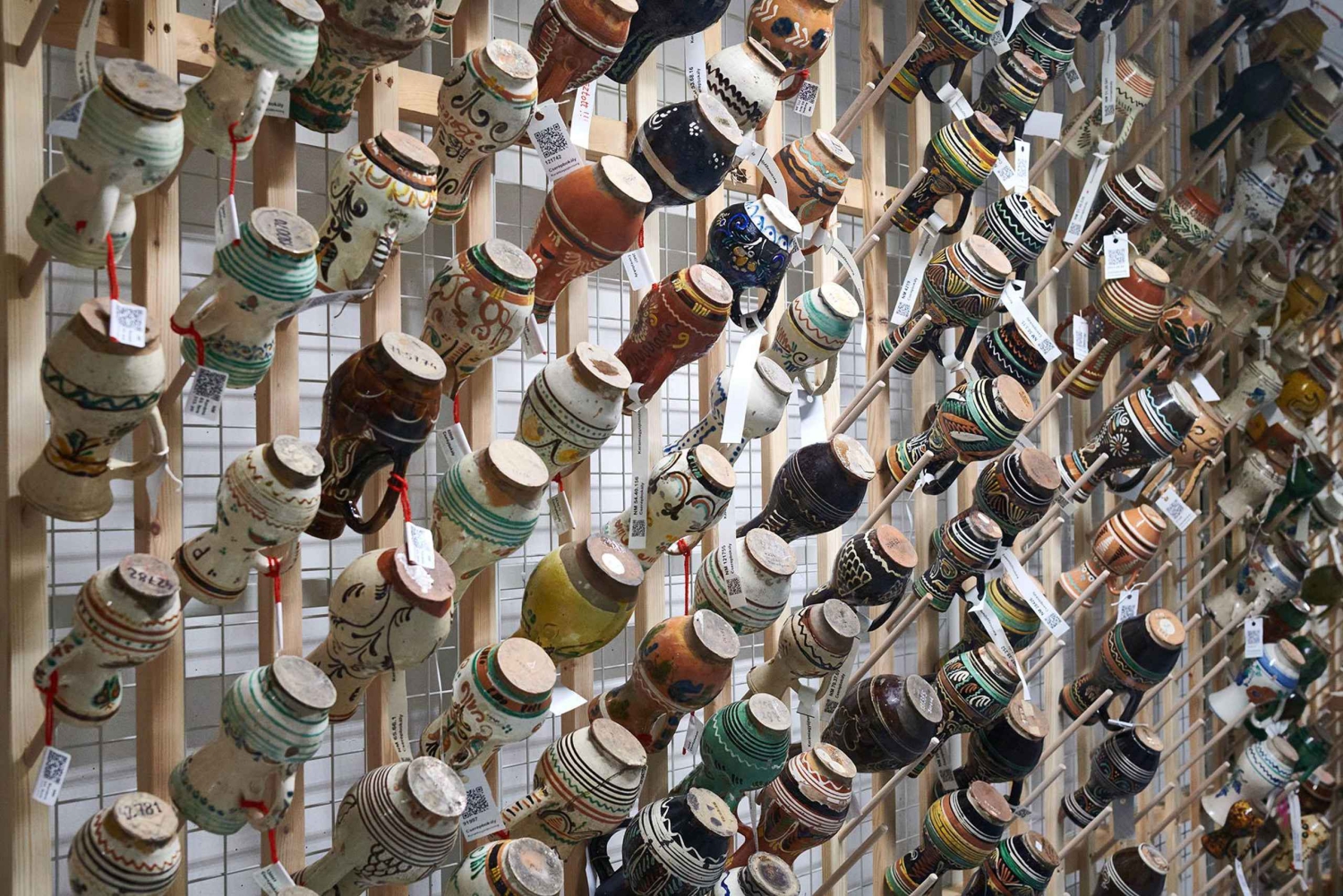 Budapest: tour esclusivo delle ceramiche al Museo di Etnografia