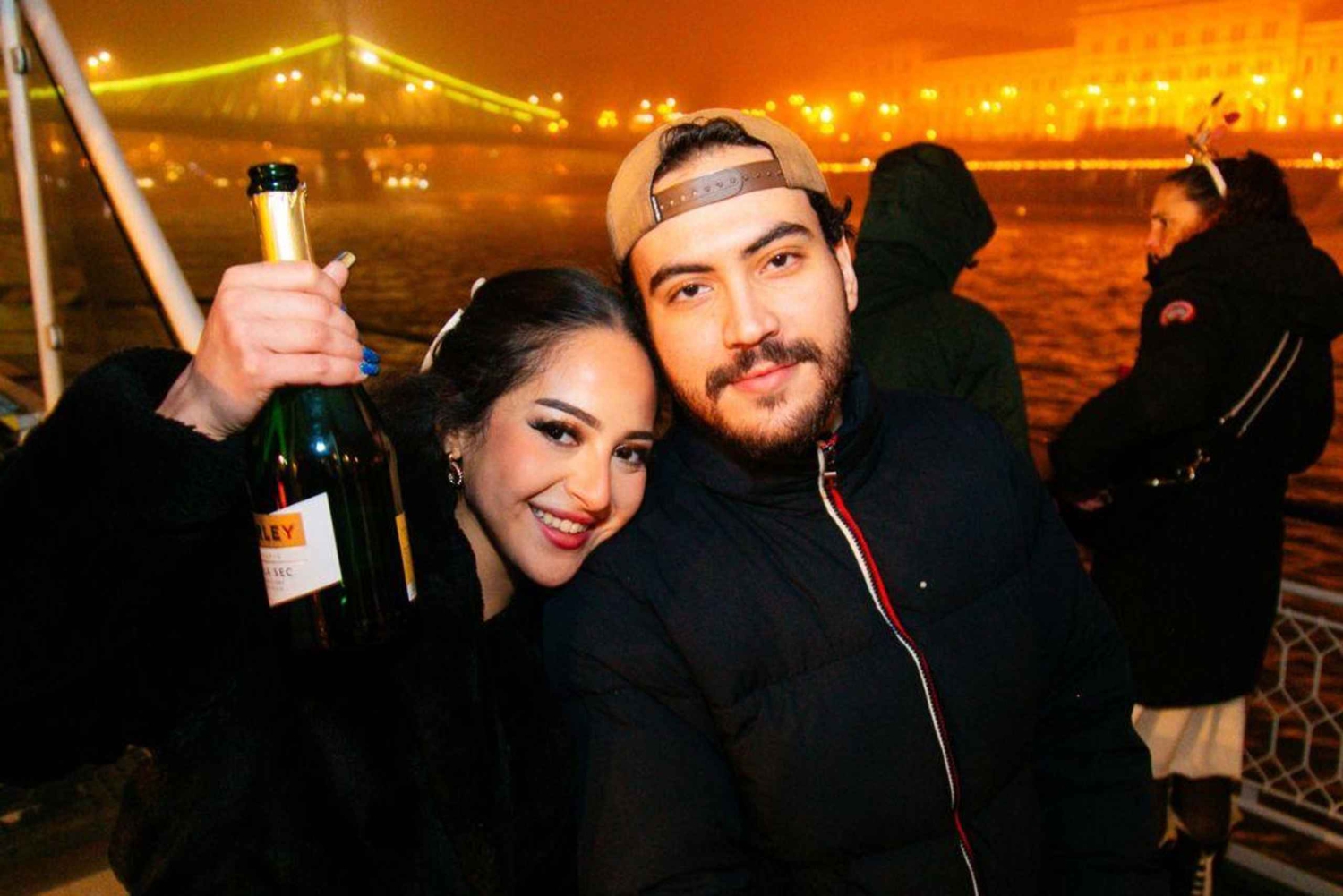 Budapest: cruceros de Nochevieja con barra libre