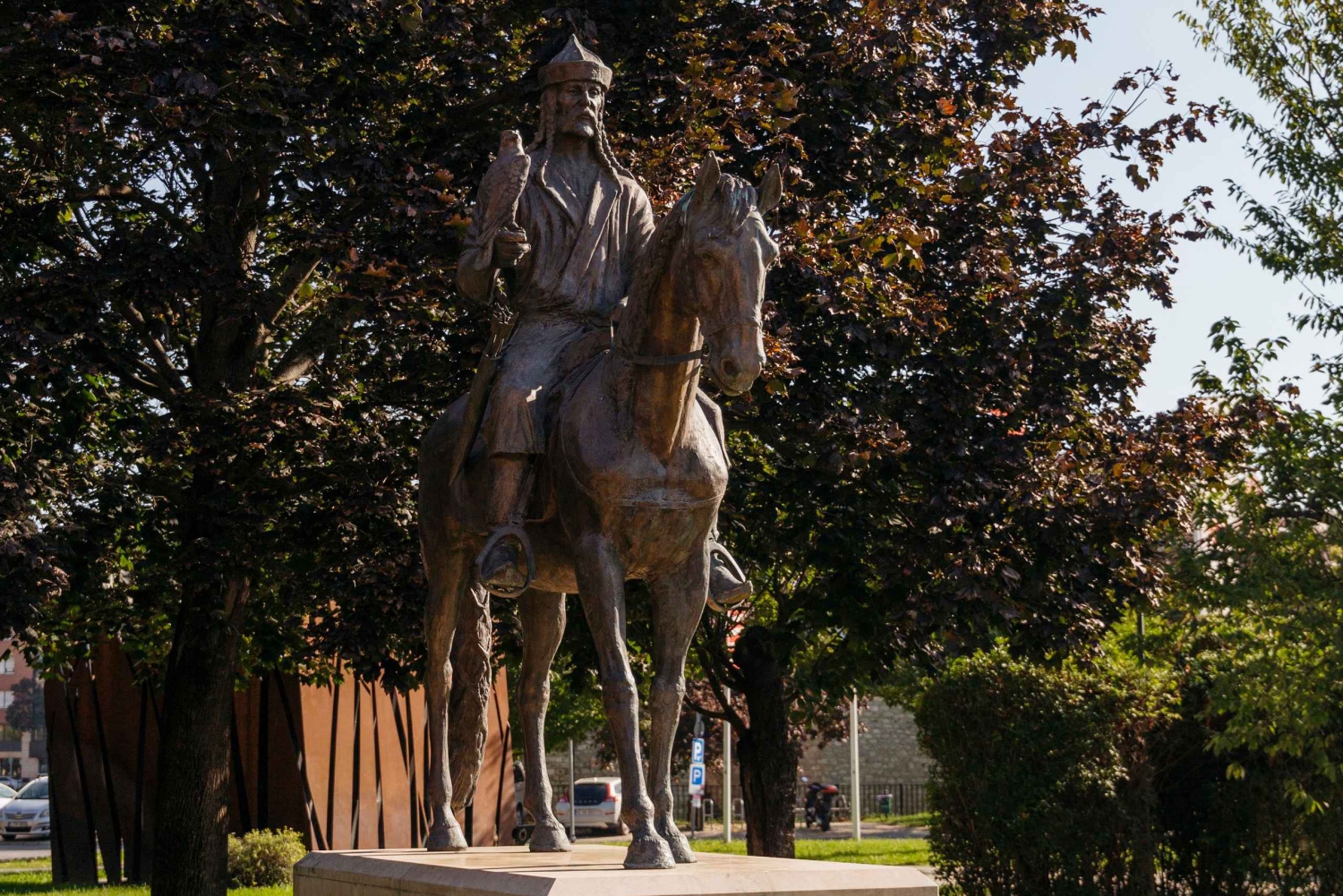 Budapest: tour a pie por el casco antiguo de Buda y actuación de música folclórica
