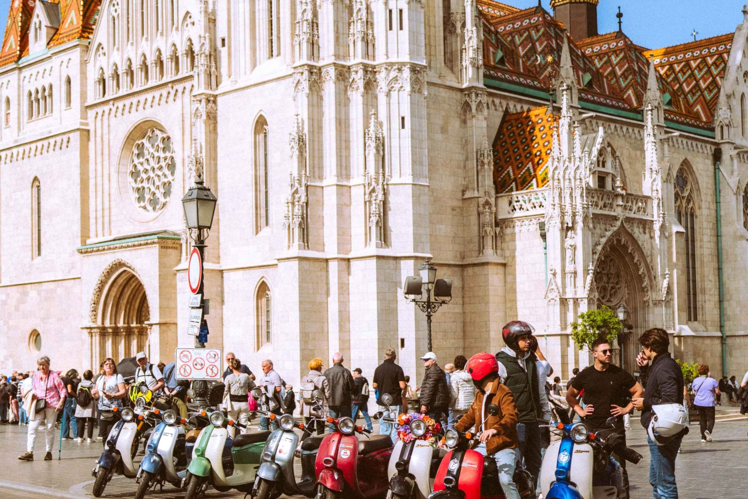 Budapest Sightseeing Tour: Explore the City on a Scooter