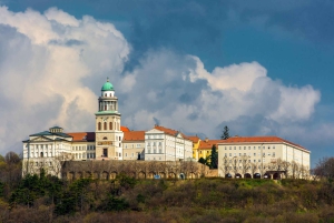 Visite privative de l'abbaye de Pannonhalma depuis Budapest avec billets