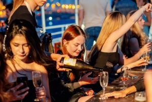 Budapest: Unlimited Prosecco, Beer and Aperol Spritz Cruise