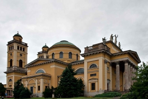 From Budapest: Guided Tour of Eger with Wine Tasting