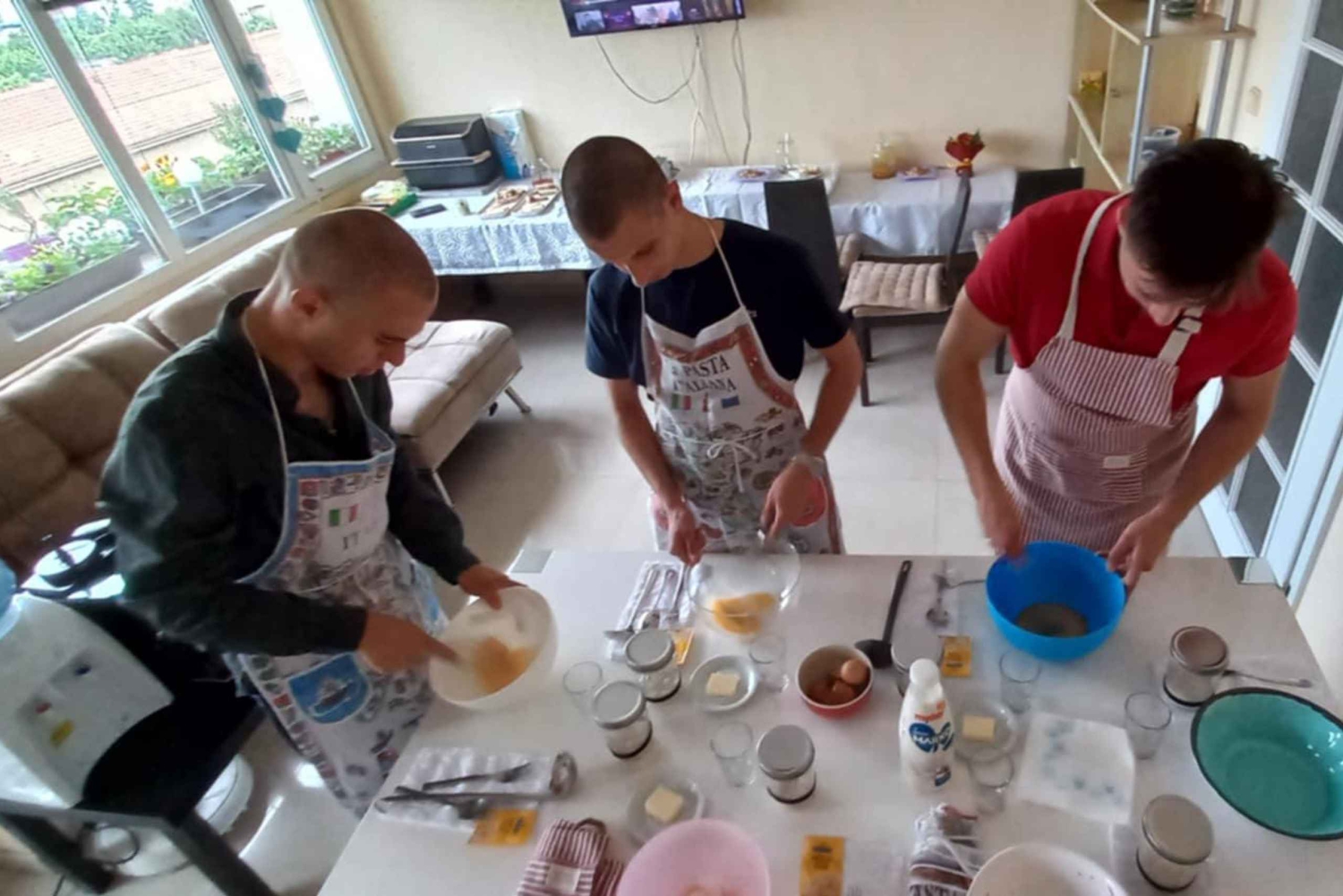 Cours de cuisine à Sofia : crêpes au levain, vin et culture