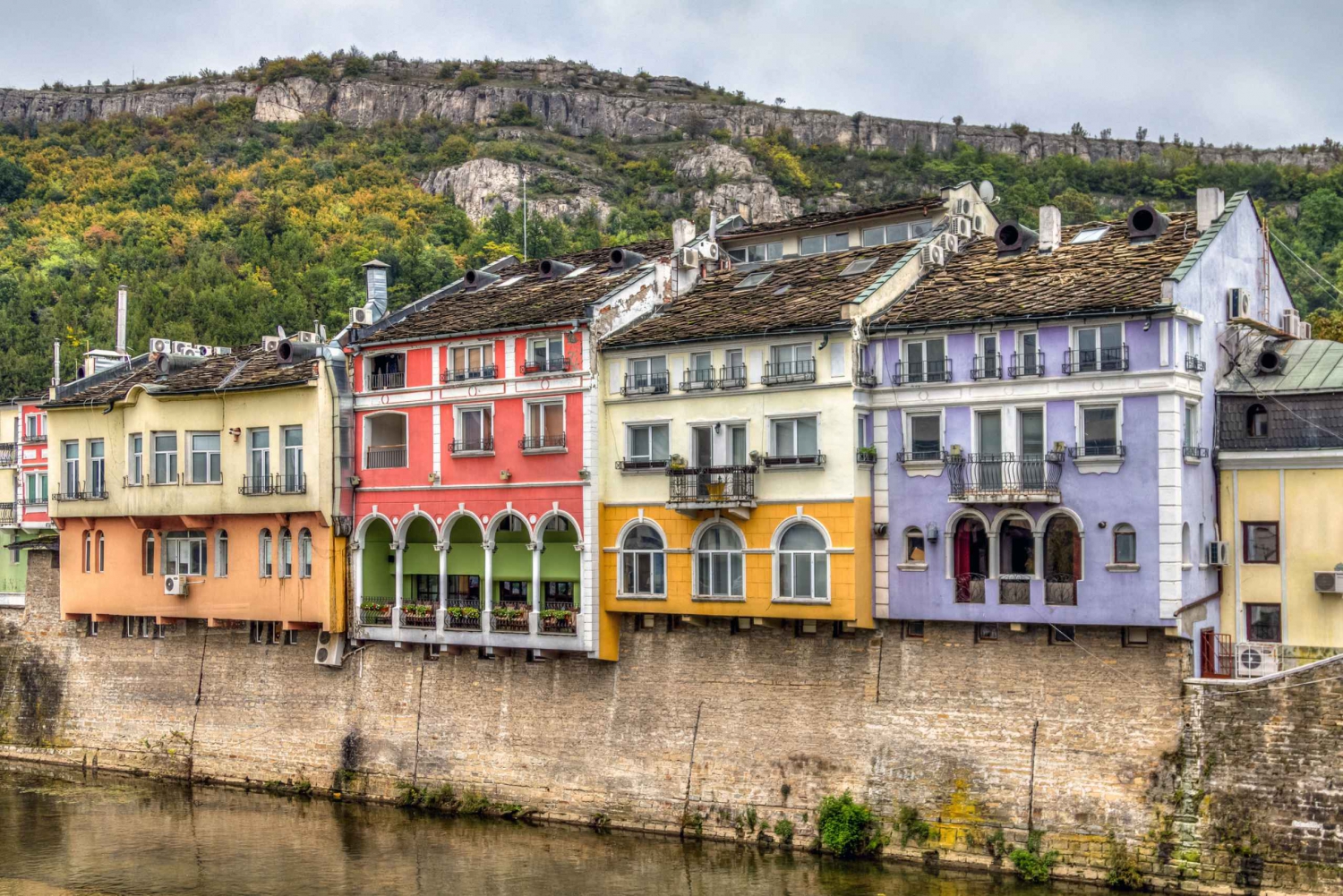 Da Sofia: Tour di un giorno alle cascate di Lovech e Krushunski
