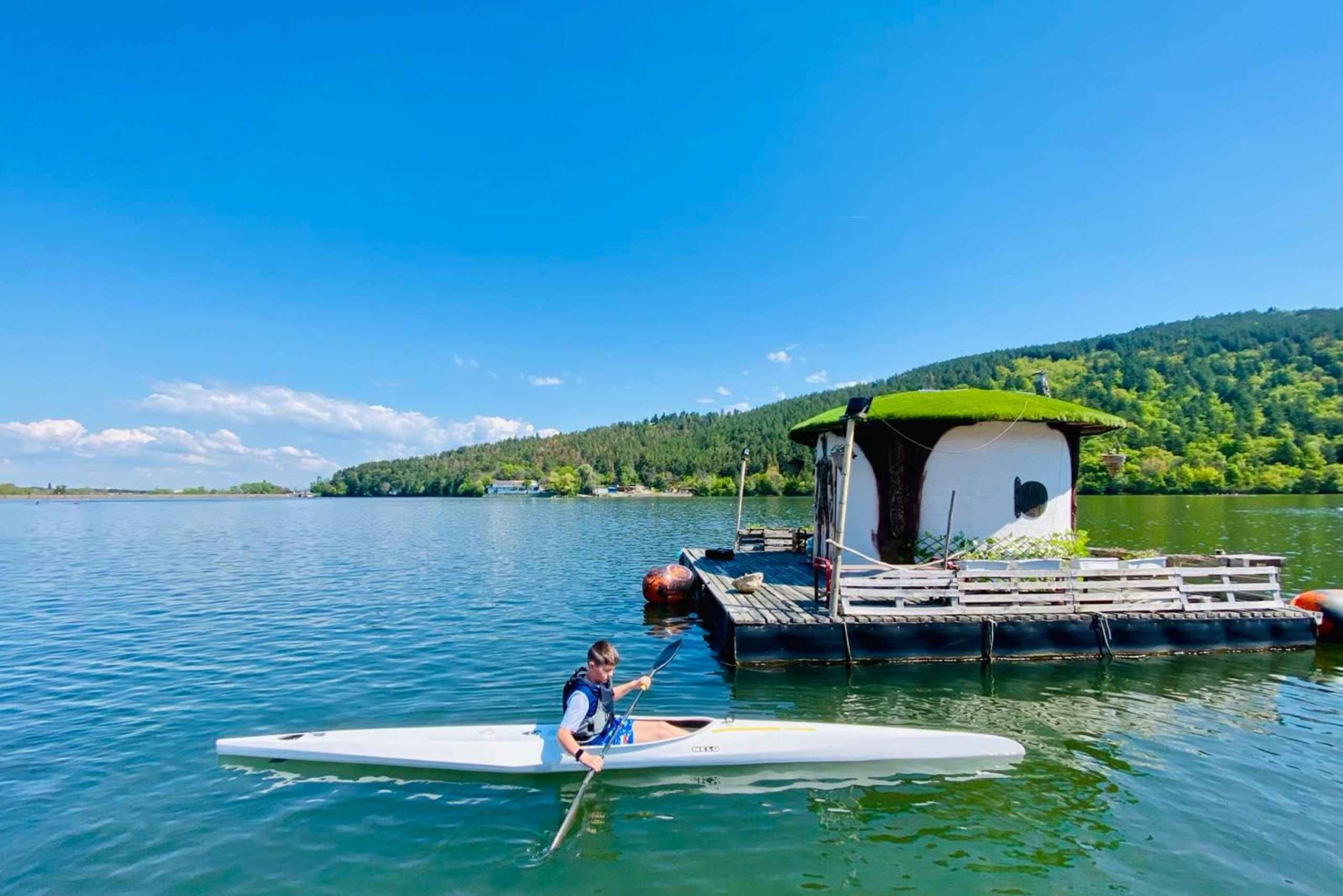 Au départ de Sofia : excursion au lac Pancharevo pour pratiquer des activités nautiques