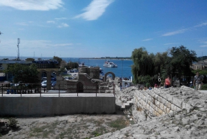 Nessebar: 4-Hour Boat Tour incl. Fishing, Lunch & Drinks