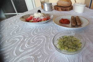 Sofía: cena de la época del comunismo de los años 80 con anfitrión local