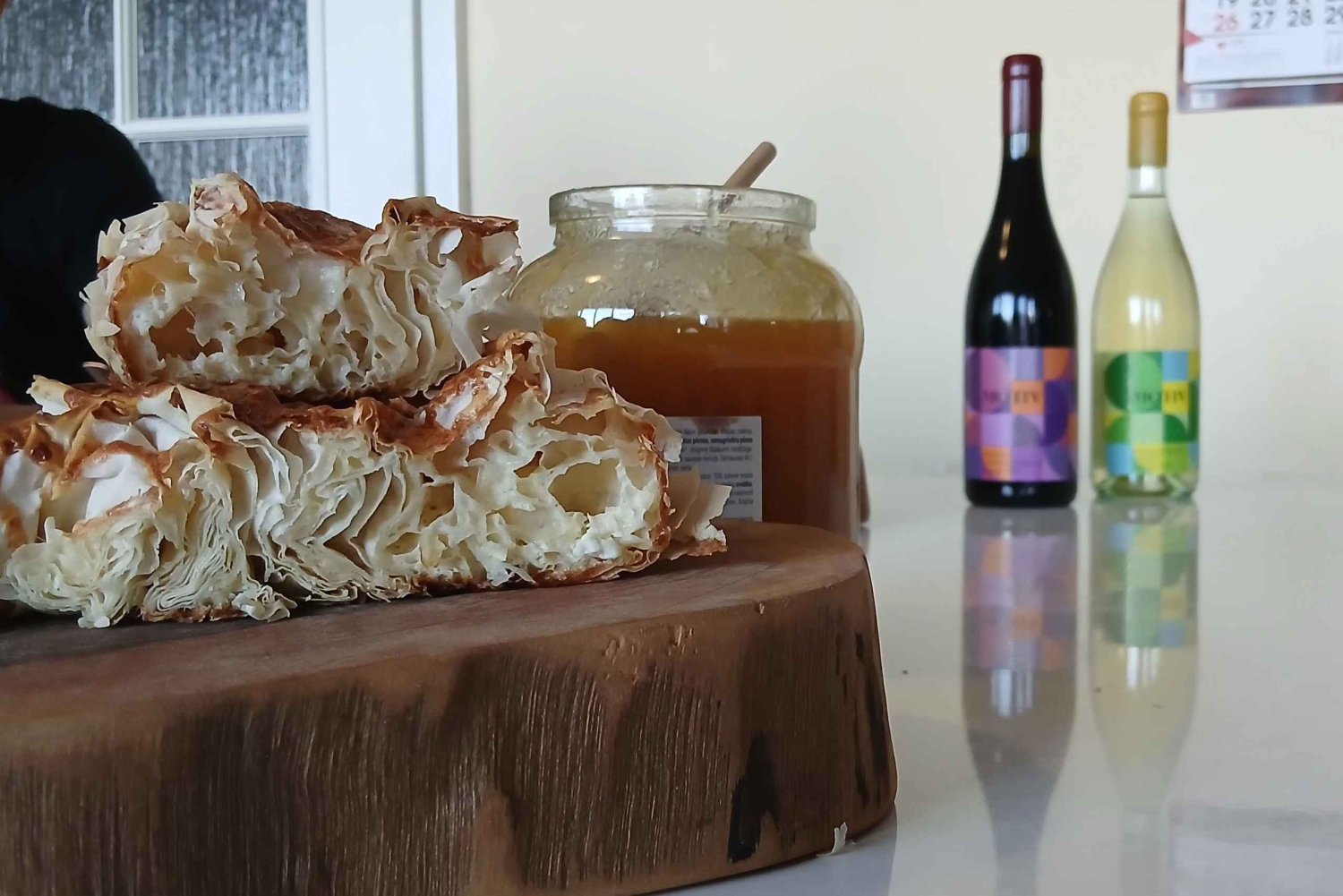 Sofia: Warsztaty pieczenia banicy z lokalnym mieszkańcem i bułgarskim winem