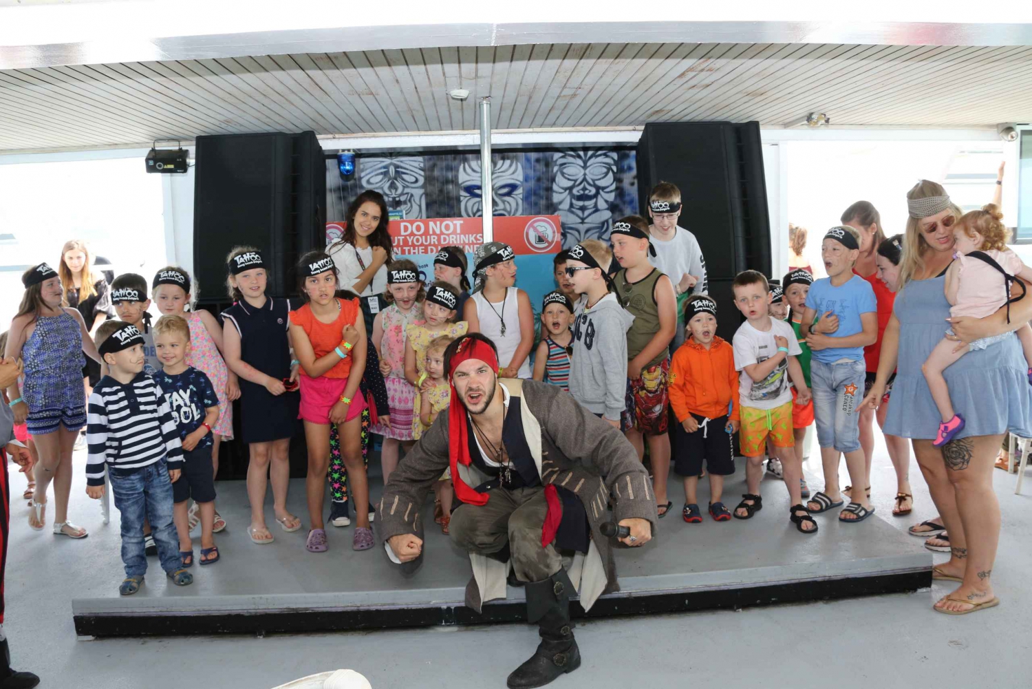 Sunny Beach : excursion d'une demi-journée en tour en bateau avec le capitaine Jack et déjeuner