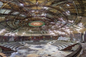 UNESCO Tumba tracia de Kazanlak y monumento de Buzludzha