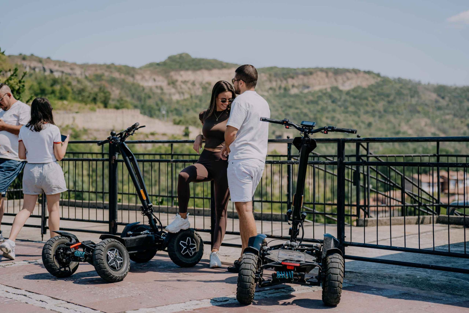 Veliko Tarnovo : visite guidée privée en scooter électrique 4x4