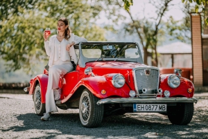 Veliko Tarnovo: tour en coche antiguo con guía