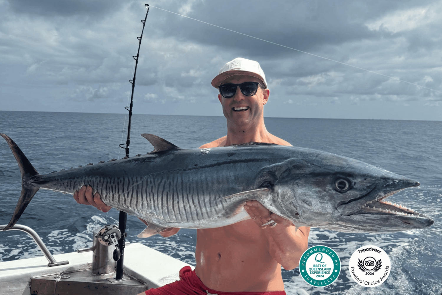 Cairns: Great Barrier Reef Fishing Charter with Lunch