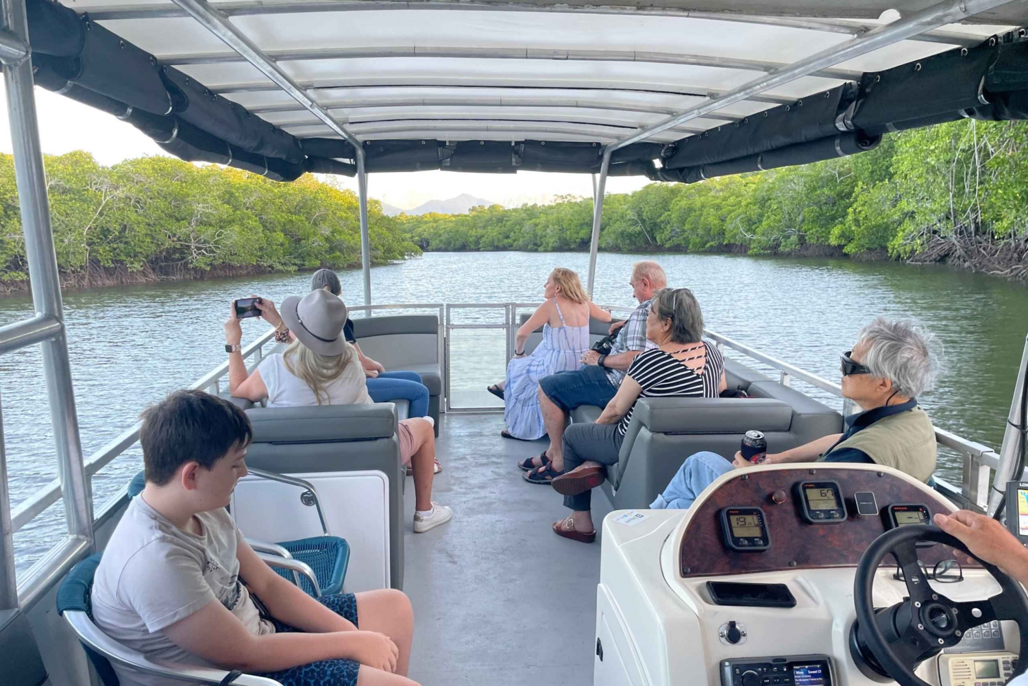 Cairns: Sightseeing flodbådssafari med læskedrikke